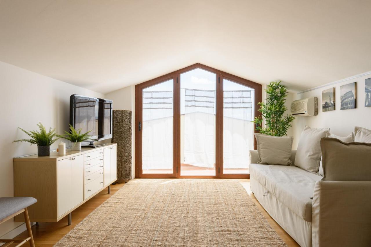 시에나 Luglie 360° Panoramic Terrace 아파트 외부 사진